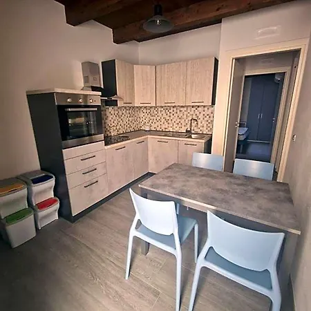 Mirella Hotel 3*