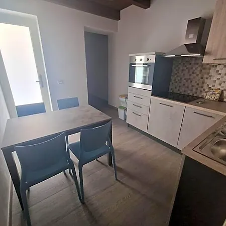 Hotel Mirella 3*
